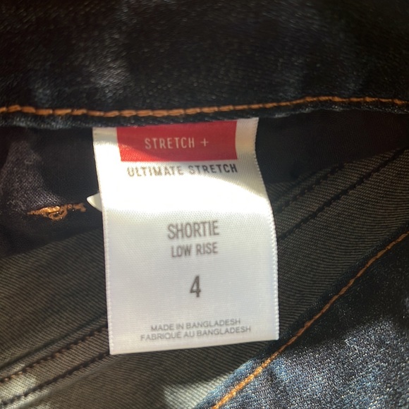 Express Women’s Denim Shorts - Picture 4 of 4